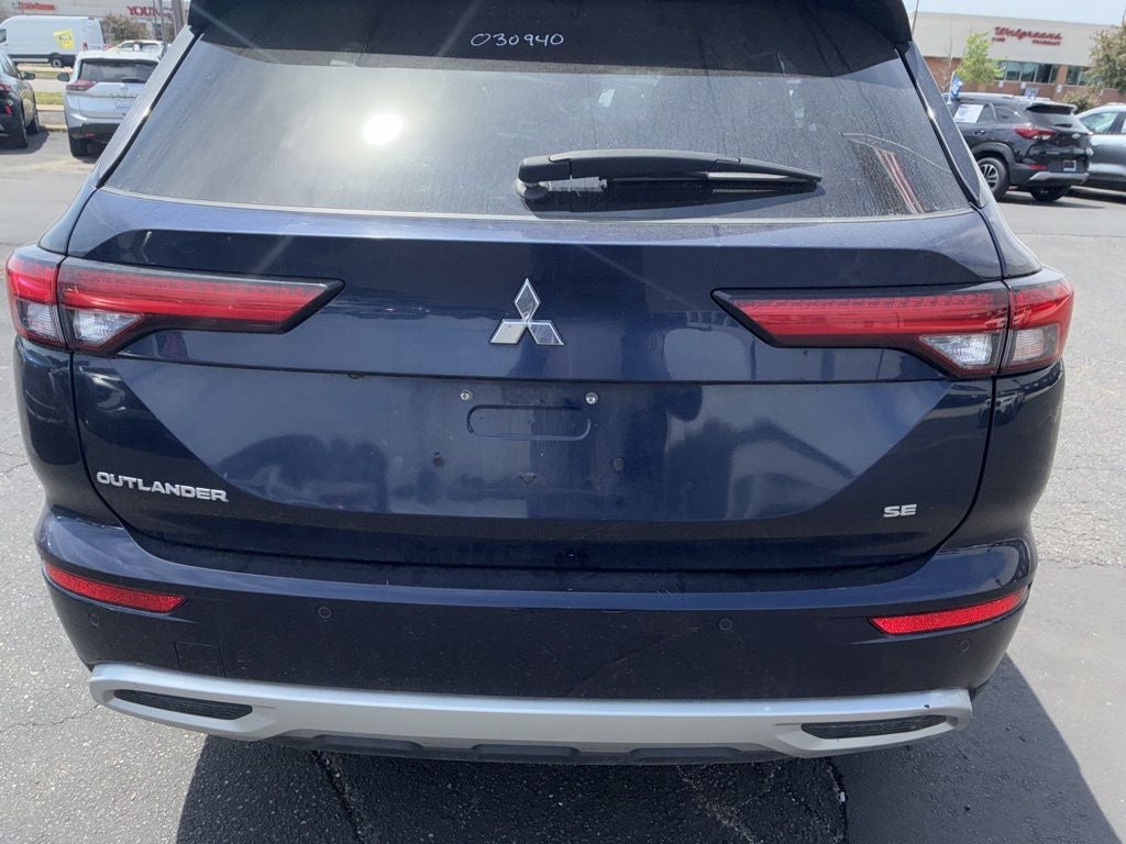 2024 Mitsubishi Outlander SE