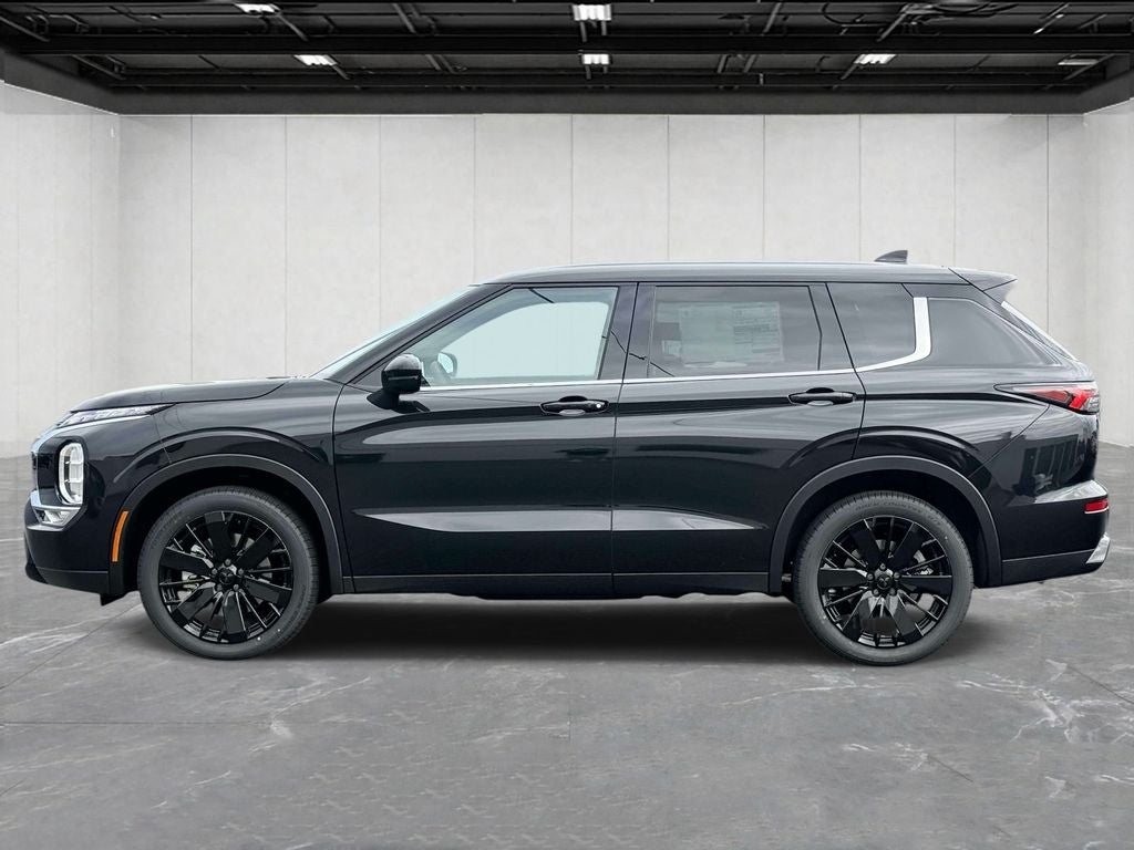 2026 Mitsubishi Outlander LE