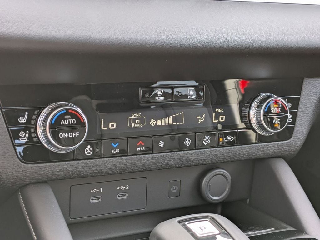 2026 Mitsubishi Outlander SEL