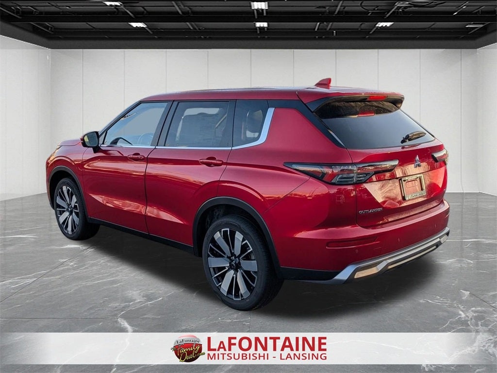 2025 Mitsubishi Outlander SE