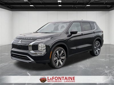 2025 Mitsubishi Outlander SE