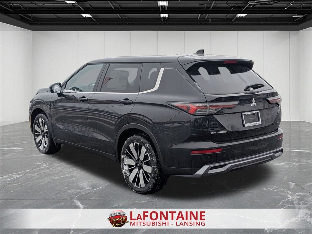 2026 Mitsubishi Outlander SE