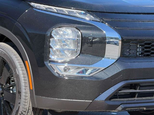2026 Mitsubishi Outlander LE