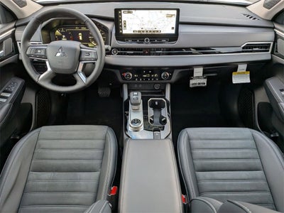 2026 Mitsubishi Outlander LE