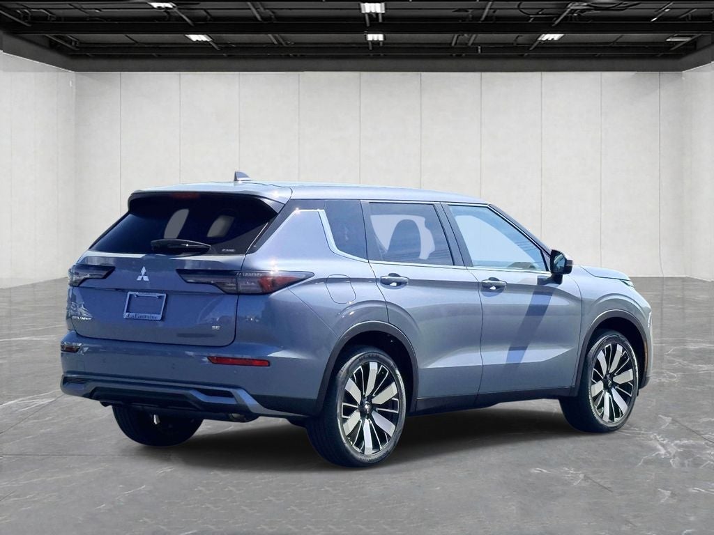 2026 Mitsubishi Outlander SE