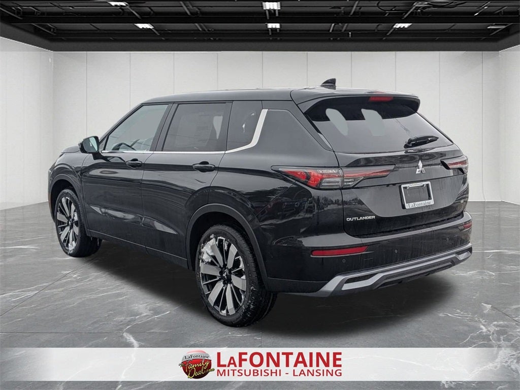 2026 Mitsubishi Outlander SE