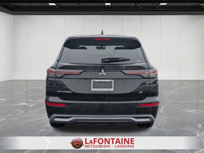 2026 Mitsubishi Outlander SE