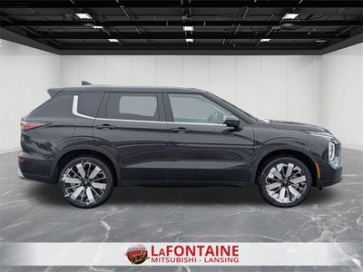 2026 Mitsubishi Outlander SE