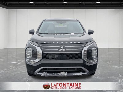 2026 Mitsubishi Outlander SE