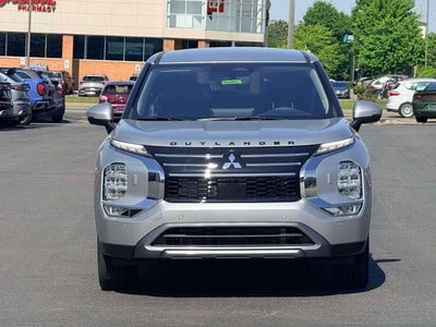 2026 Mitsubishi Outlander SE