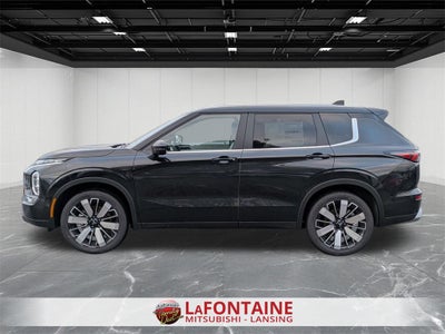 2026 Mitsubishi Outlander SE