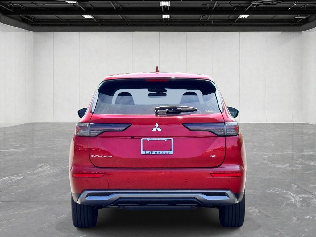 2026 Mitsubishi Outlander SE