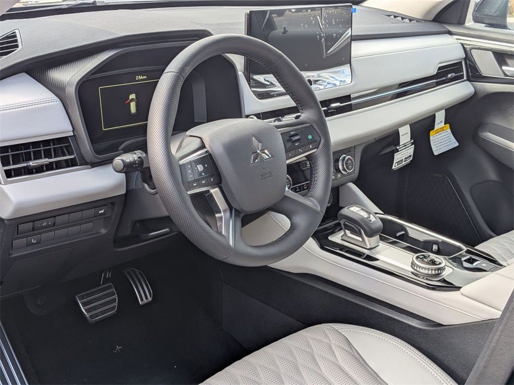 2025 Mitsubishi Outlander PLATINUM