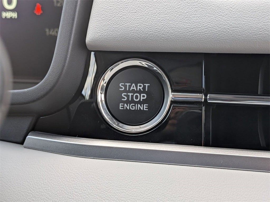 2025 Mitsubishi Outlander PLATINUM