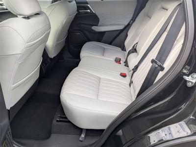 2025 Mitsubishi Outlander PLATINUM