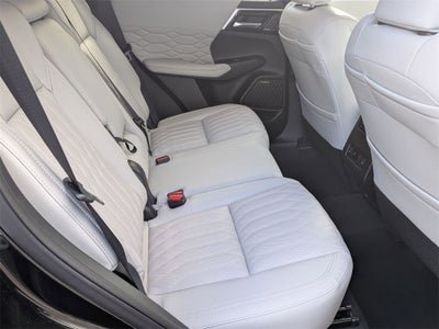 2025 Mitsubishi Outlander PLATINUM