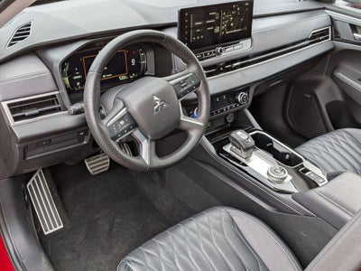 2025 Mitsubishi Outlander Platinum Edition