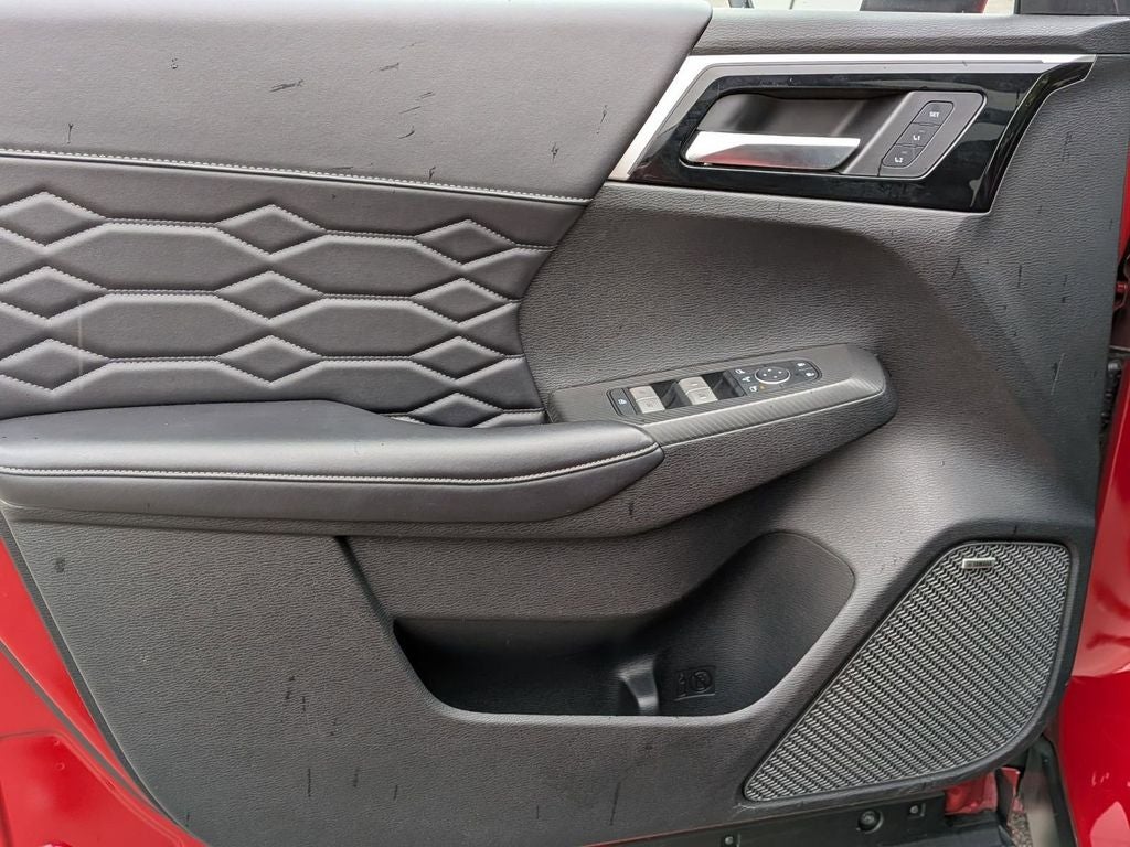 2025 Mitsubishi Outlander Platinum Edition