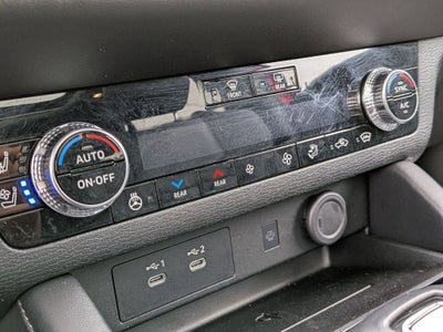 2025 Mitsubishi Outlander Platinum Edition