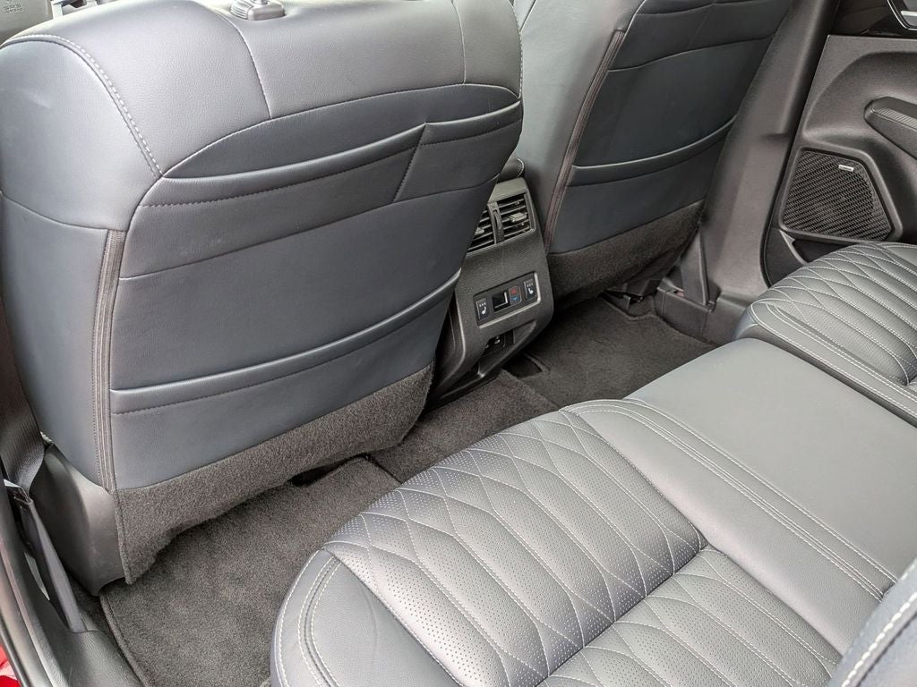2025 Mitsubishi Outlander Platinum Edition