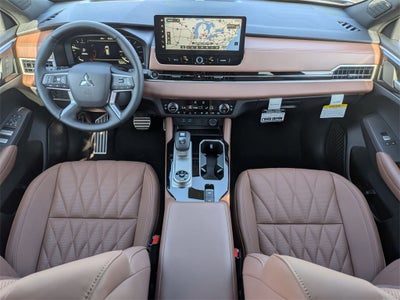 2025 Mitsubishi Outlander SEL