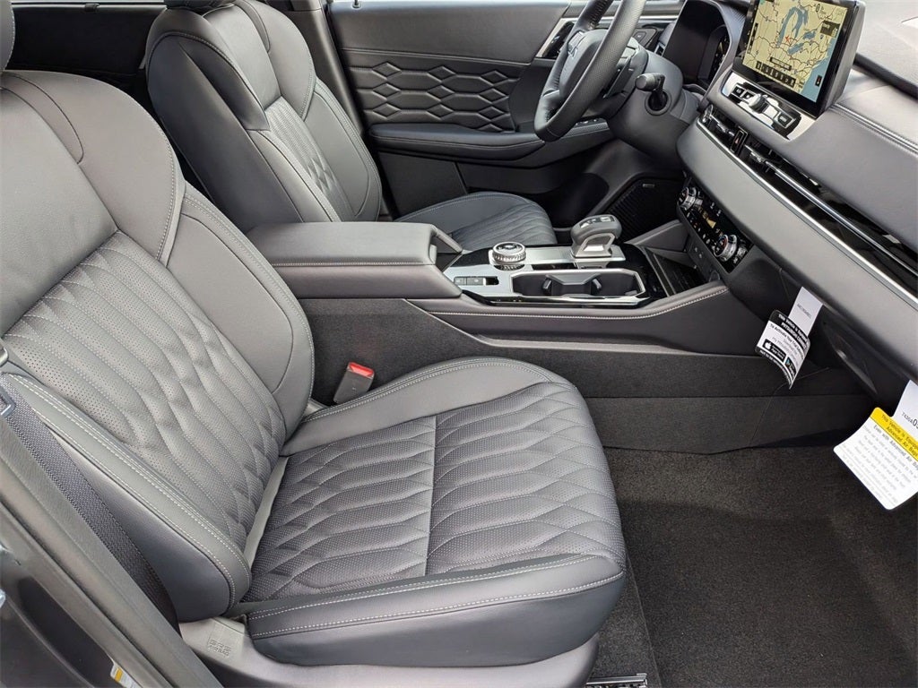 2025 Mitsubishi Outlander SEL