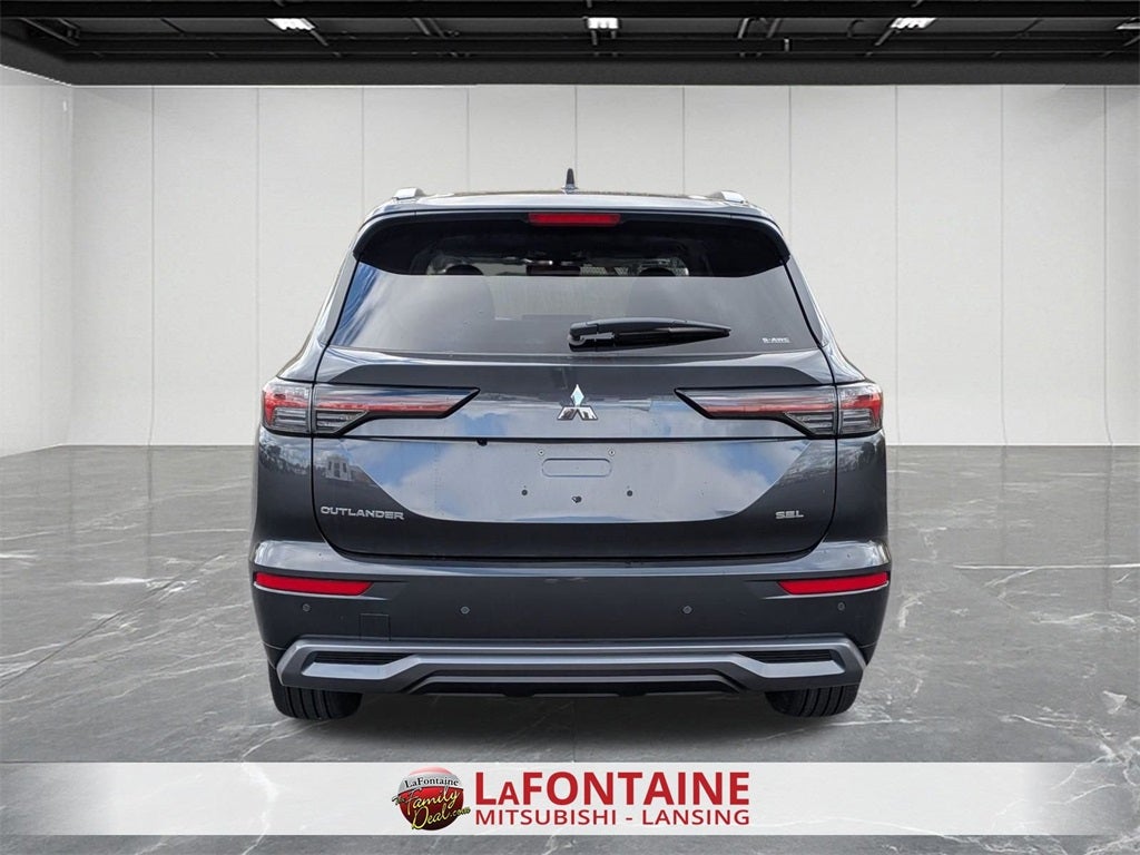 2025 Mitsubishi Outlander SEL
