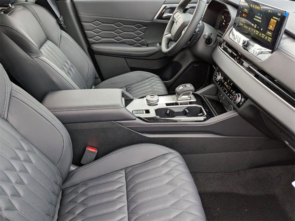 2026 Mitsubishi Outlander SEL