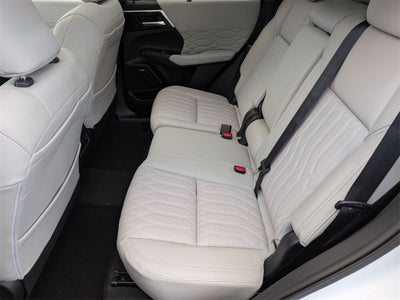 2026 Mitsubishi Outlander SEL