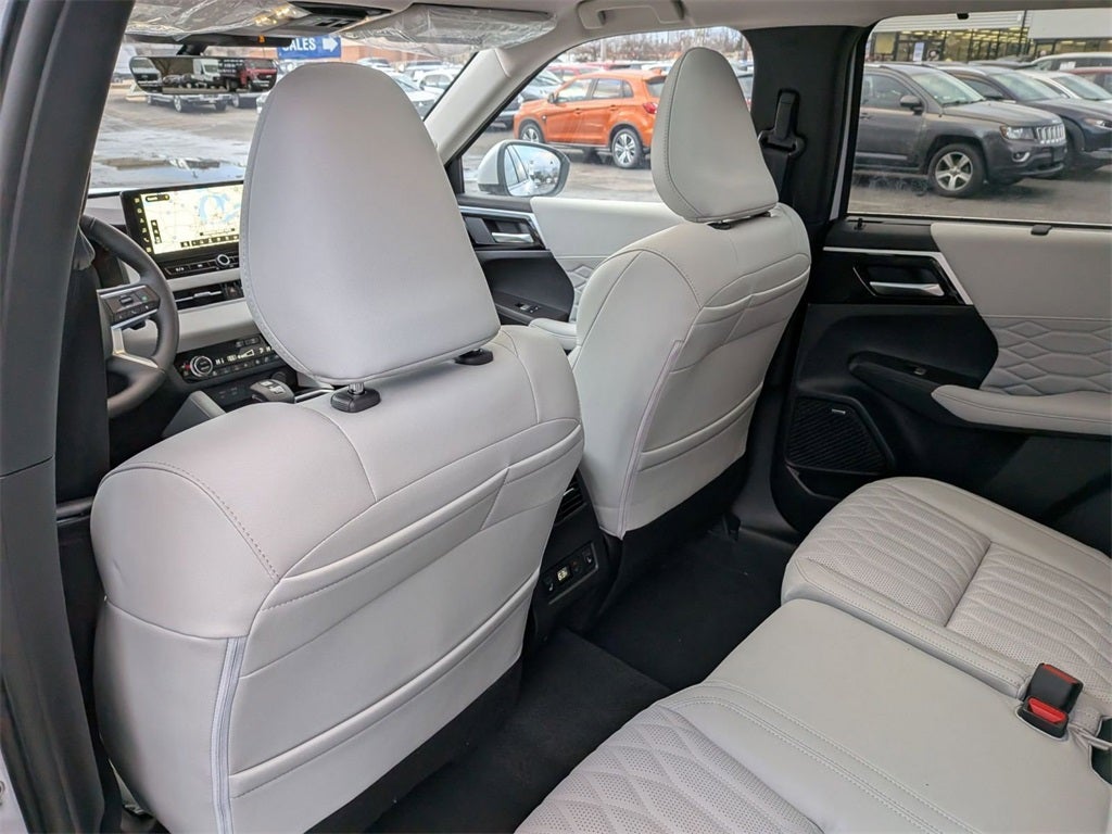 2026 Mitsubishi Outlander SEL