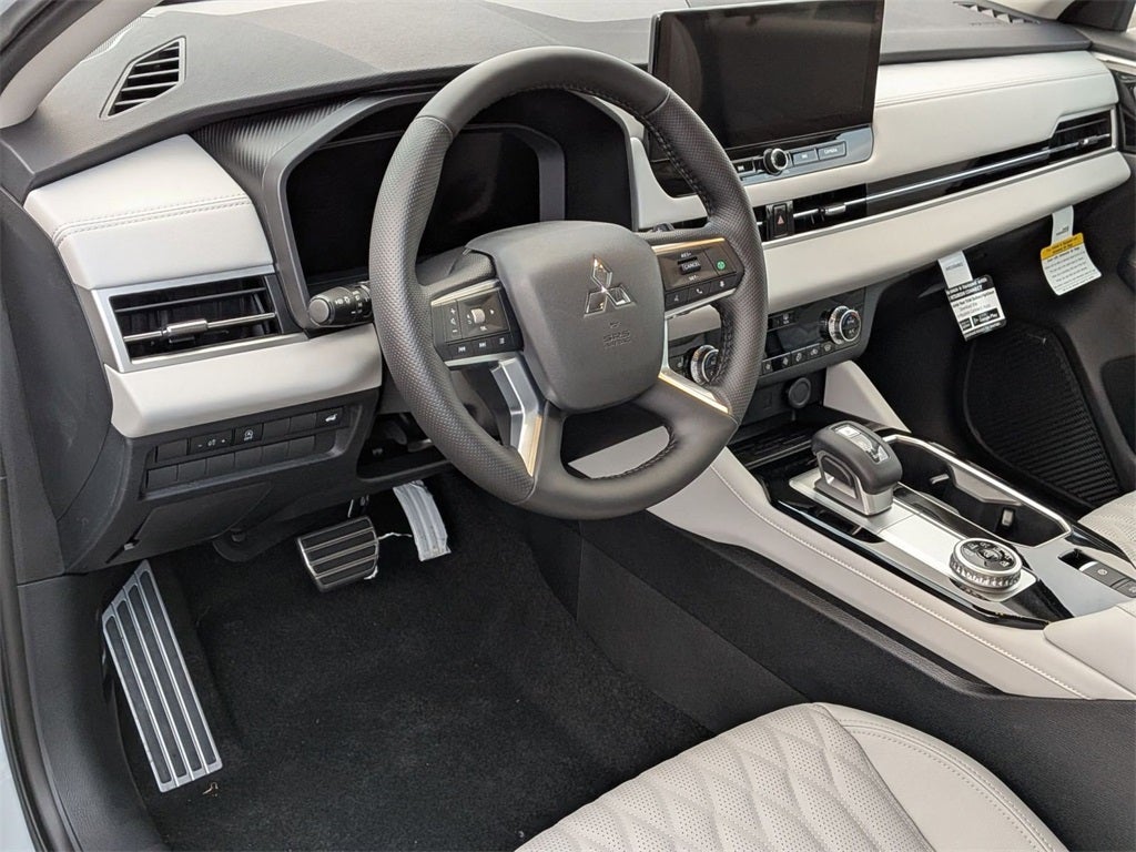 2026 Mitsubishi Outlander SEL