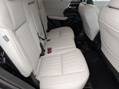 2026 Mitsubishi Outlander SEL