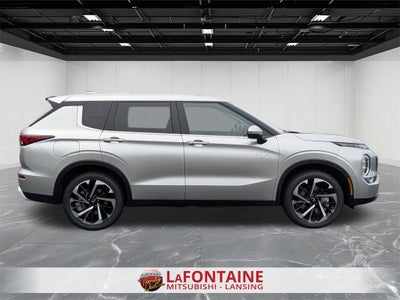 2025 Mitsubishi Outlander PHEV SE