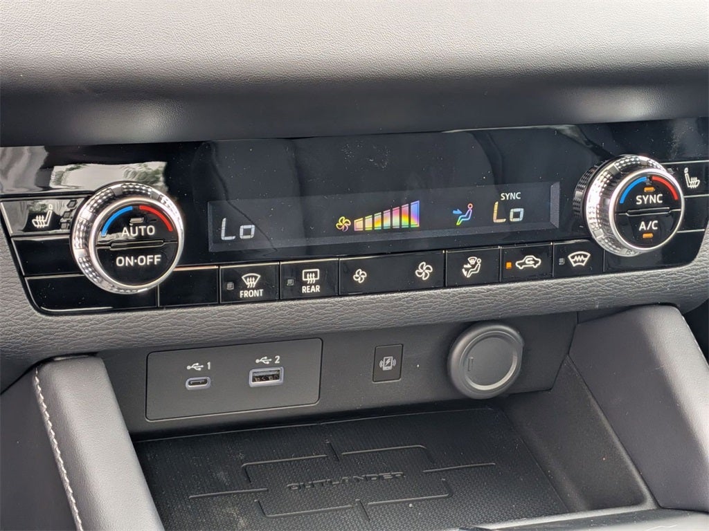 2025 Mitsubishi Outlander PHEV SE