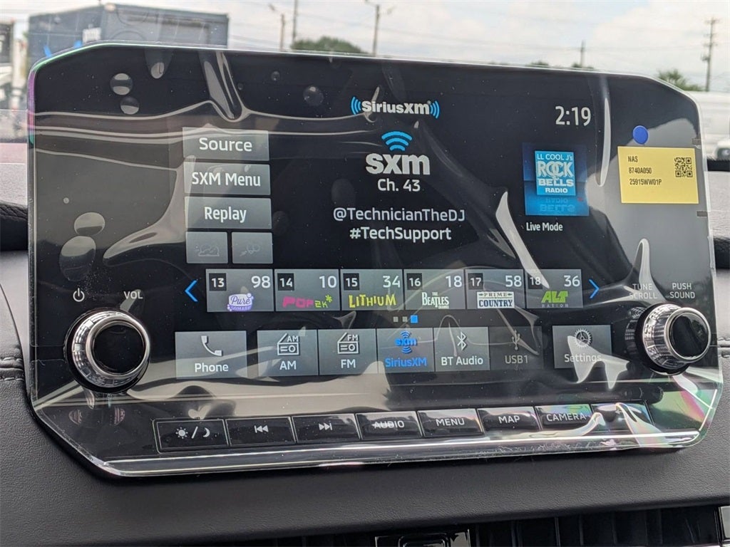 2025 Mitsubishi Outlander PHEV SE