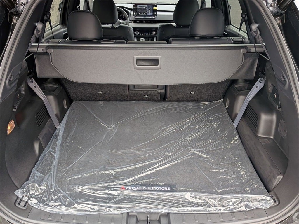 2025 Mitsubishi Outlander PHEV SE