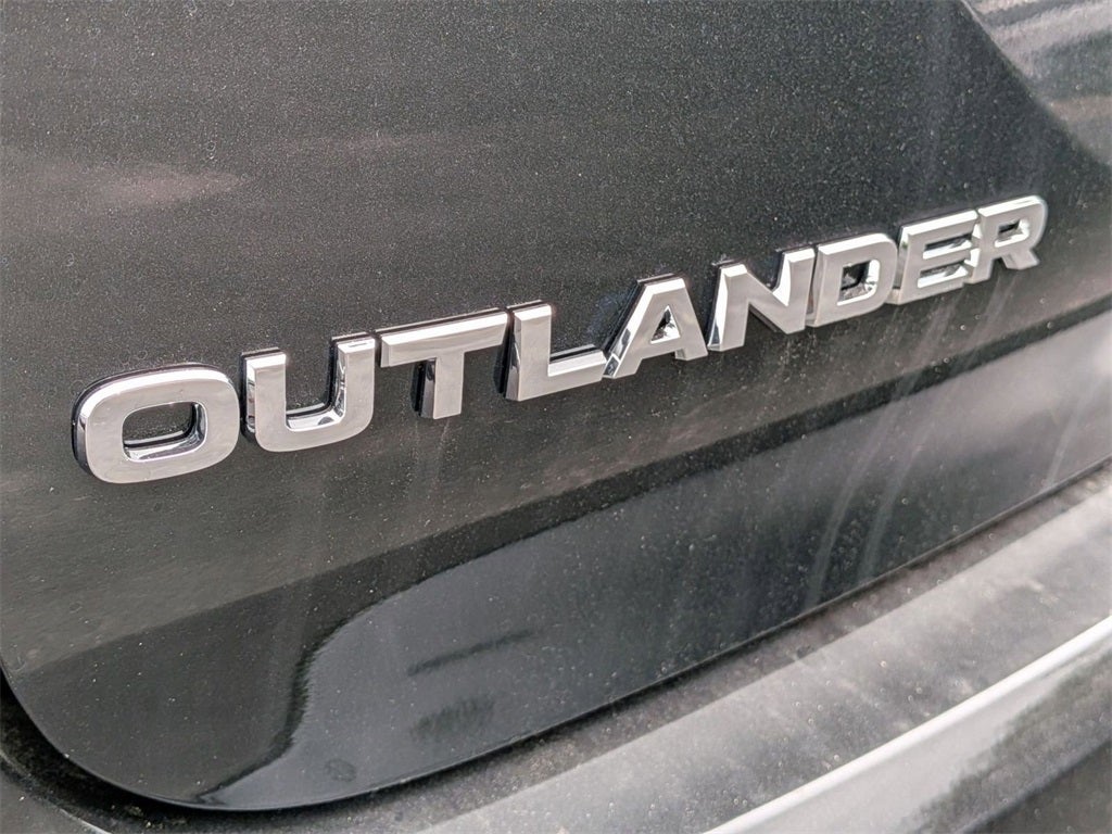 2025 Mitsubishi Outlander PHEV SE