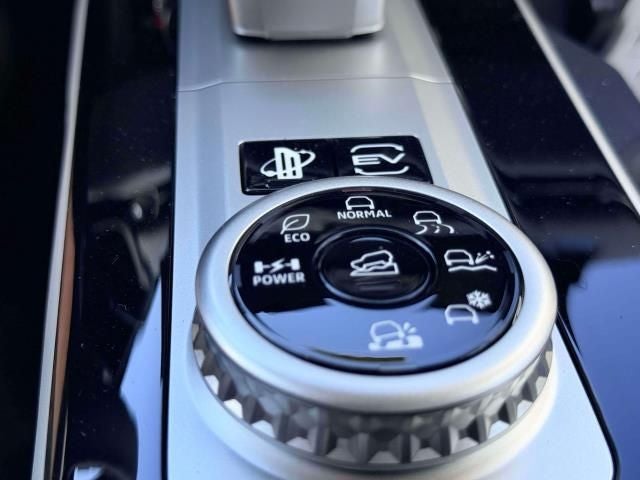 2026 Mitsubishi Outlander PHEV SE