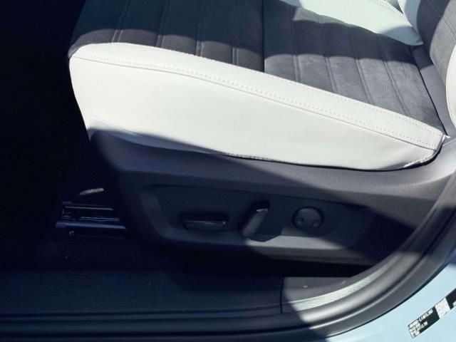 2026 Mitsubishi Outlander PHEV SE