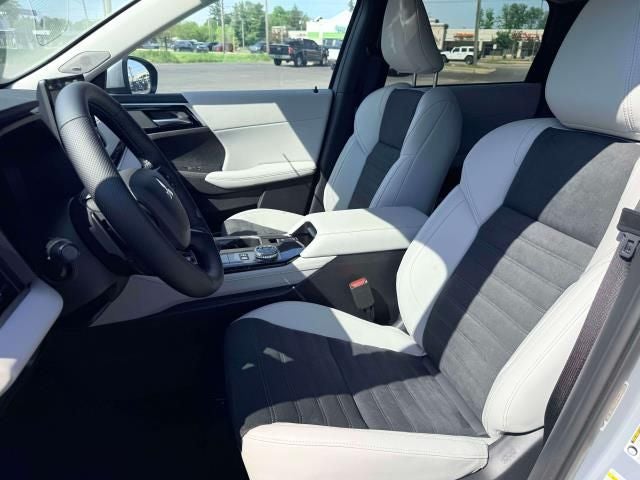 2026 Mitsubishi Outlander PHEV SE