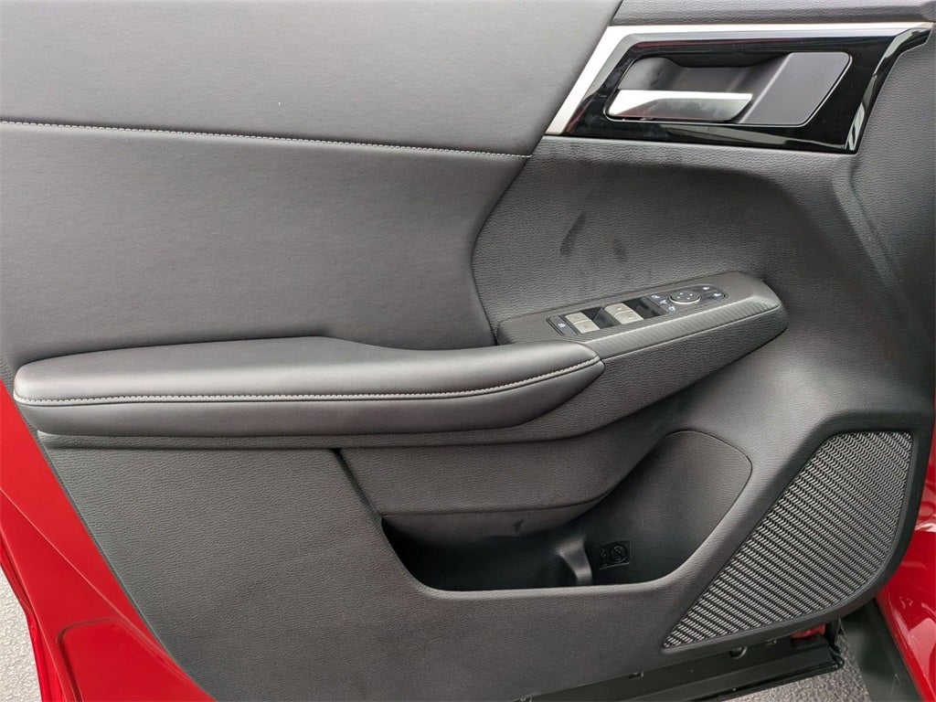 2025 Mitsubishi Outlander PHEV SE