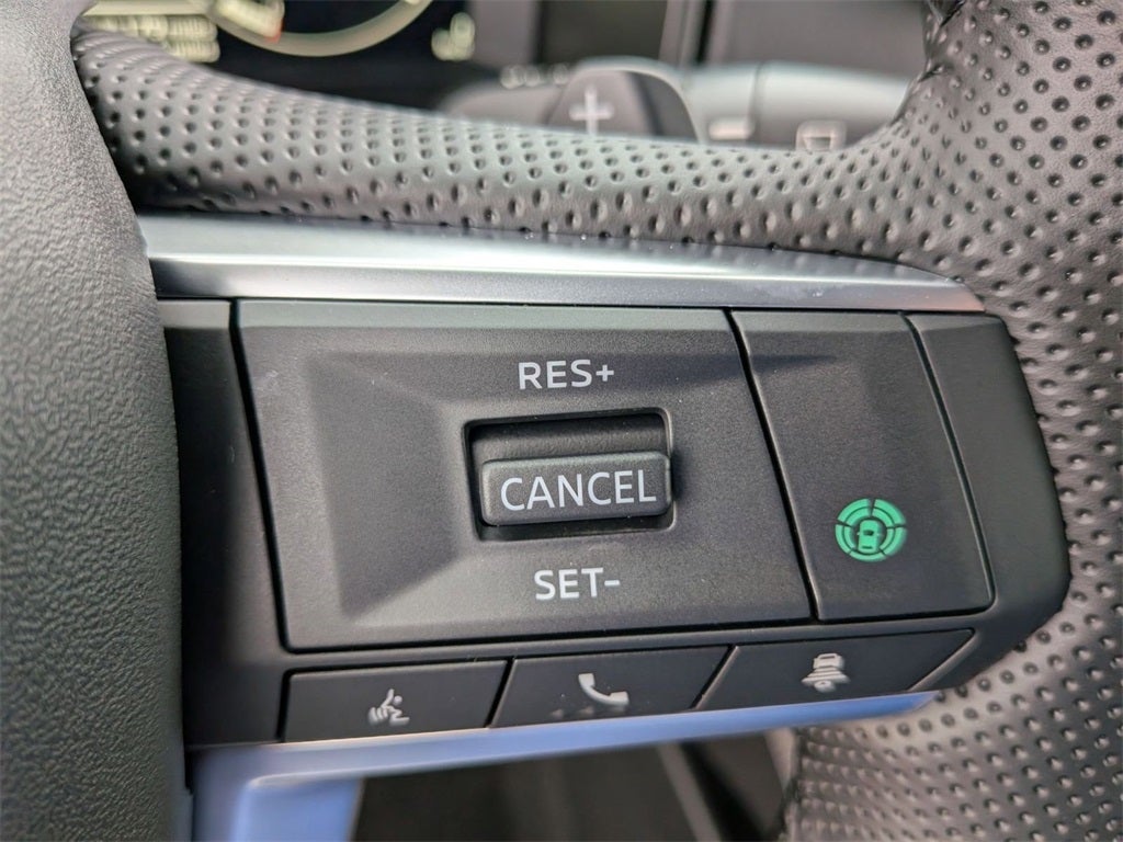 2025 Mitsubishi Outlander PHEV SE