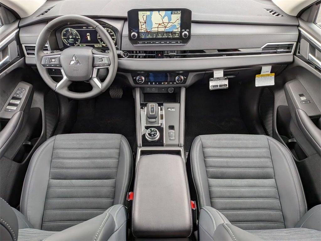 2025 Mitsubishi Outlander PHEV SE