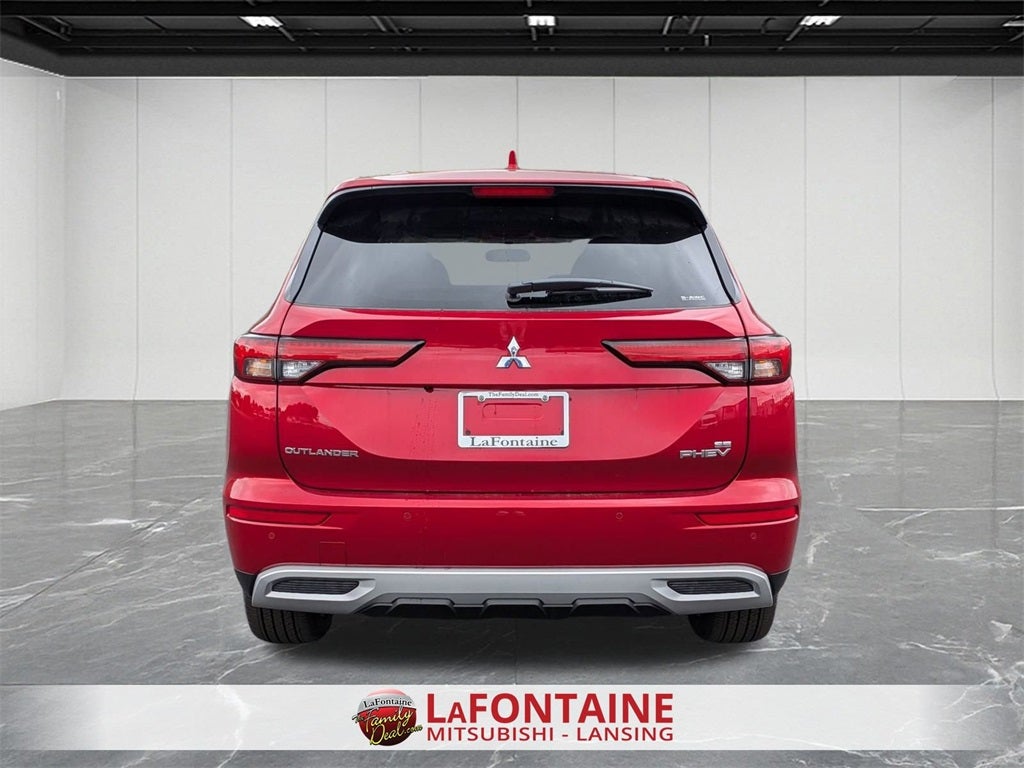 2025 Mitsubishi Outlander PHEV SE