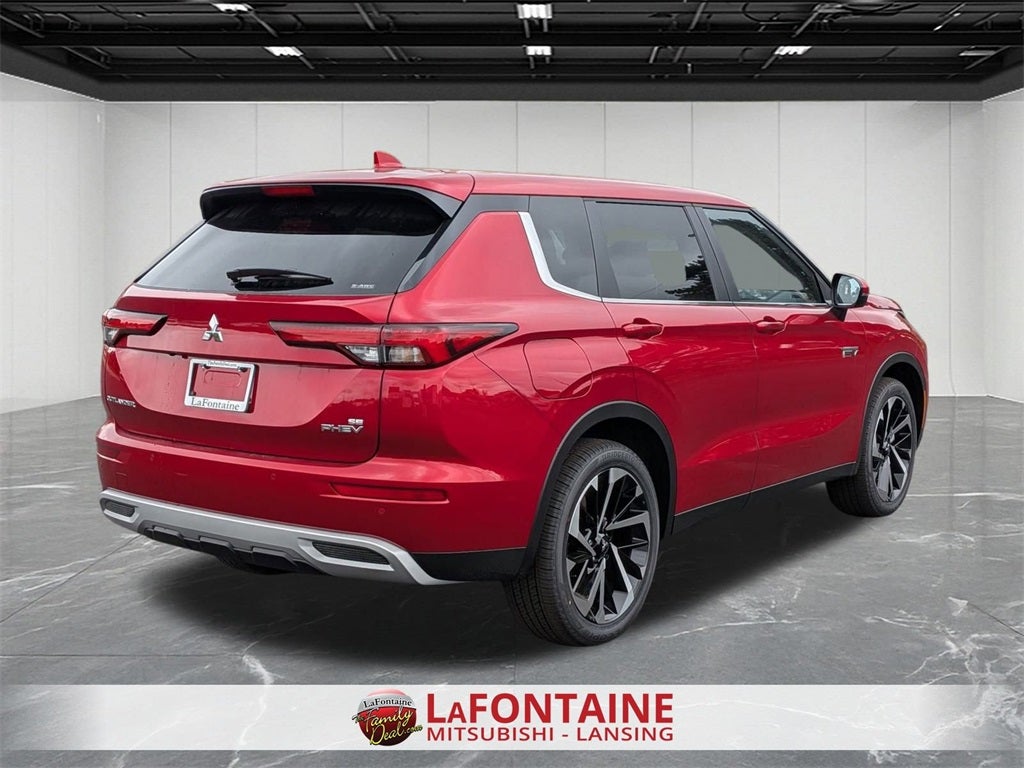 2025 Mitsubishi Outlander PHEV SE