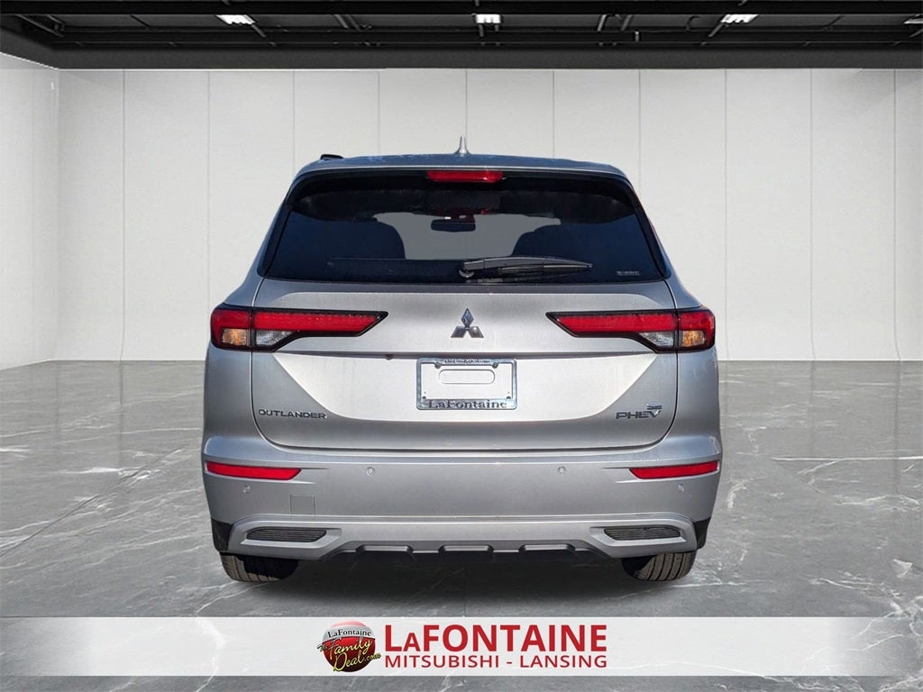 2025 Mitsubishi Outlander PHEV SE