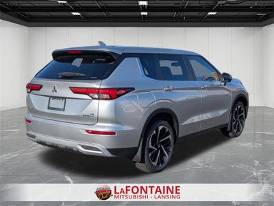 2025 Mitsubishi Outlander PHEV SE