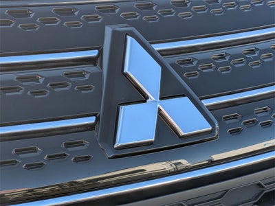 2025 Mitsubishi Outlander PHEV SE