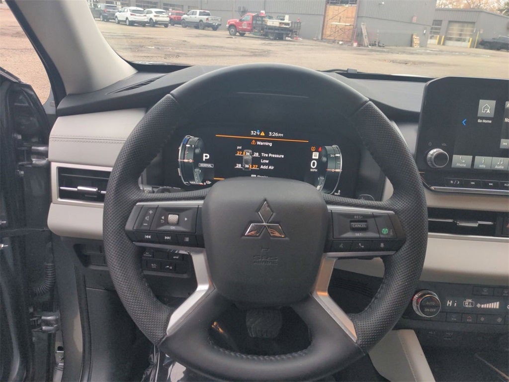 2023 Mitsubishi Outlander PHEV SEL 40th anniversary