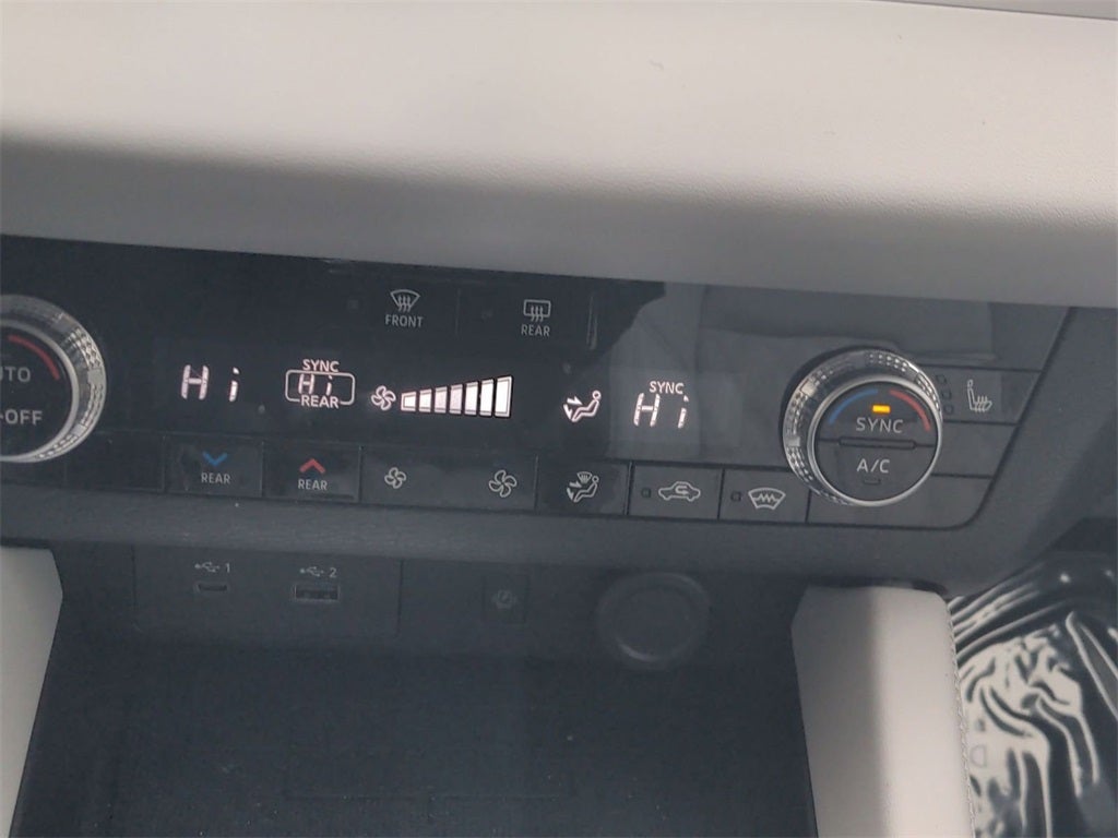 2023 Mitsubishi Outlander PHEV SEL 40th anniversary